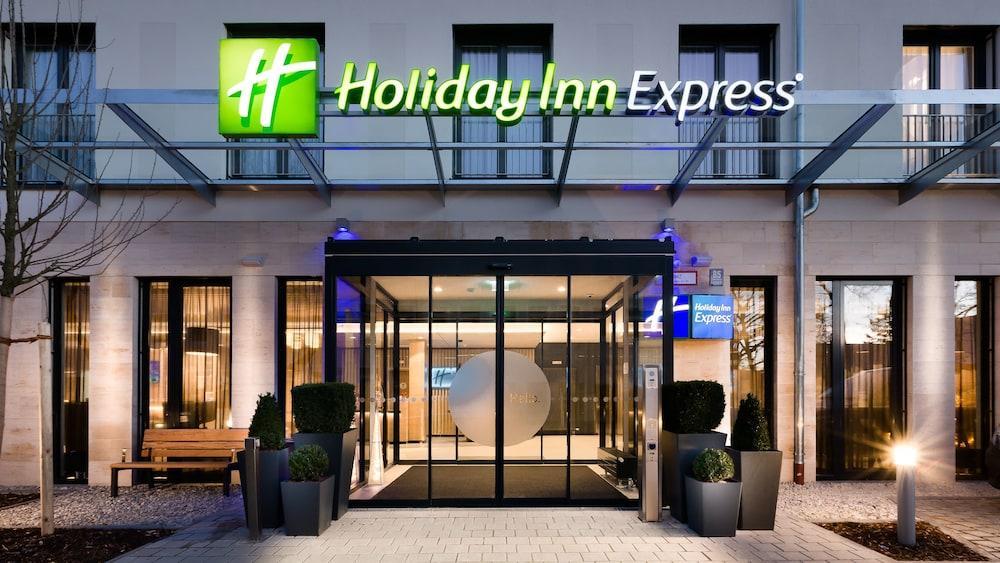 Holiday Inn Express Munich - City East, An Ihg Hotel Exterior photo